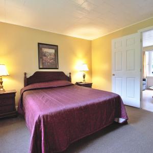 One Bedroom Deluxe Duplex Cottage
