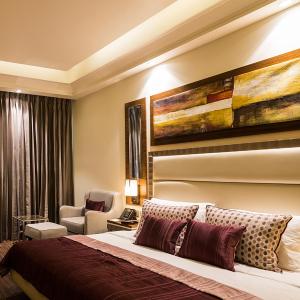 Club Twin Room - Non-Smoking with 15 % OFF ON FOOD & Soft beverages/15% off on Laundry services//1+1 happy hours at Kokkinos from 6-8 pm on IMFL drinks// INR 500 SPA discount