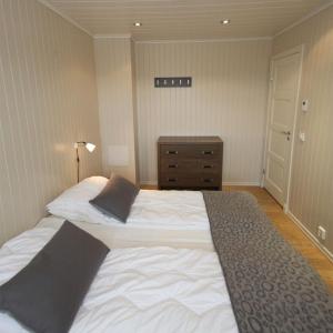 Five-Bedroom Apartment