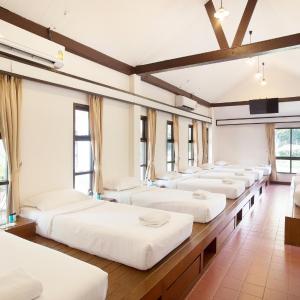 Baan Rom Mai