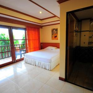 Deluxe Room with 1 Queen Bed - Non Smoking