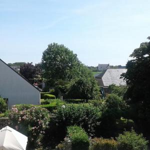 Double Room with Street View