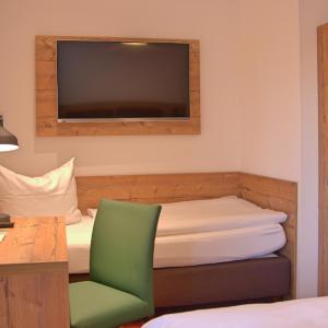 Basic Triple Room