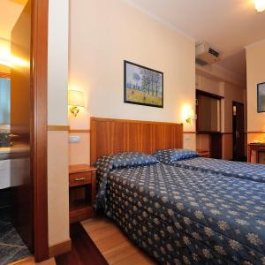 Classic Double or Twin Room with Balcony
