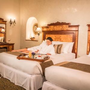 Superior Deluxe Room with Hall View - 2 Queen Beds