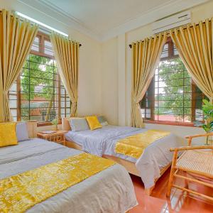 Quadruple Room with Private Bathroom
