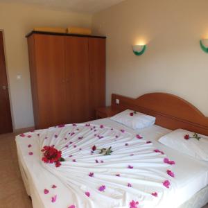 One Bedroom Suite with Pool View