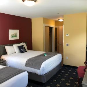 Economy Queen Room with Two Queen Beds