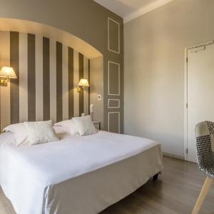 Comfort Room - 1rst floor - Terrace and Sea View