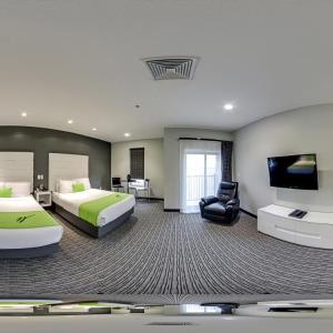 Suite with Two Queen Beds - Accessible/Non-Smoking