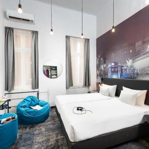 Superior Plus Room