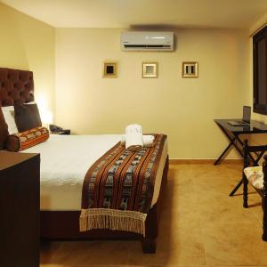 Queen Room