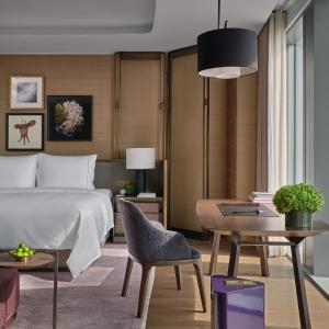 Premier King Room