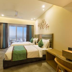 Superior Room with Balcony