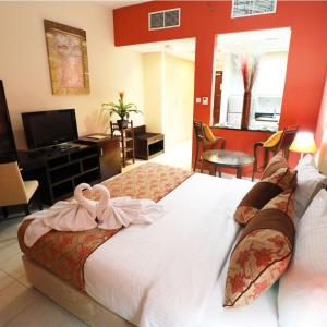 Deluxe Studio Apartment