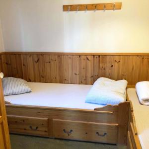 Cottage Standard 