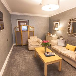 King Suite with Bathtub