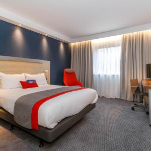 Standard Double Room with Free Hot Breakfast