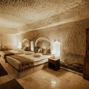 Deluxe Queen Room with Two Queen Beds
