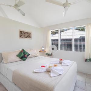 Double or Twin Room with Sea View