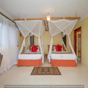 Twin Room with Lake View