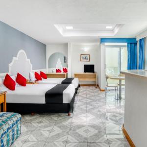 Deluxe Two Beds 