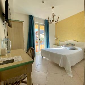 Basic Double or Twin Room