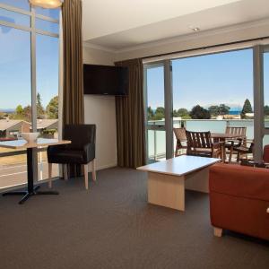 Deluxe Two-Bedroom Suite