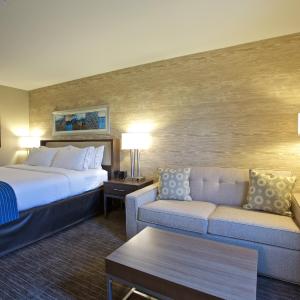 King Room - Hearing Accessible/Non-Smoking 