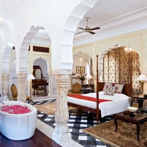 Royal Suite:Complimentary Welcome Drink & Chef's Amenities on arrival
