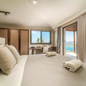Penthouse Suite with Sea View