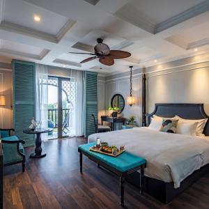 Suite with Balcony