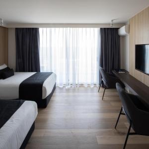 Twin Double Room with Sea View - Ground Floor