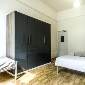 Triple Room with Shared Bathroom