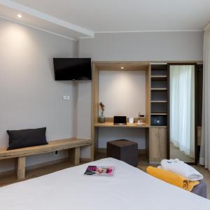 Queen Room with Balcony