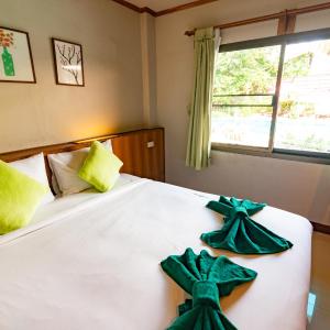 Deluxe Double Room with Pool View