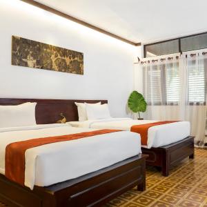 Deluxe Double or Twin Room with Pool View