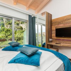 Suite with Balcony