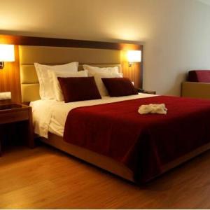 Double Room with Extra Bed (3 Adults)
