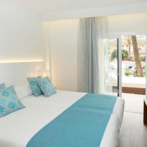 Premium Suite  (2 Adults + 2 Children)