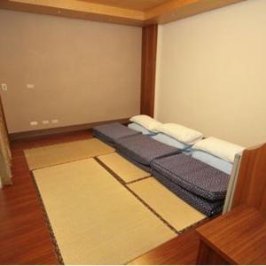Japanese-Style Quadruple Room