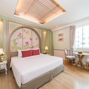 Deluxe Double or Twin Room High Floor