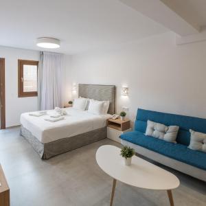 Mama Mia Honeymoon Suite with Outdoor Pool and Sea View