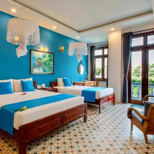 Deluxe Double Room with Balcony