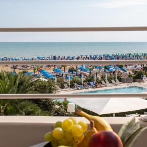Two Connecting Double Rooms with Side Sea View