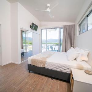 One Bedroom Harbor View