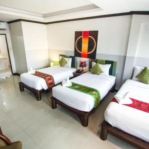 Deluxe Triple Room