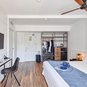 Premium Room with parking included