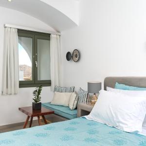 Senior Suite with Private Heated Tub and Sea View
