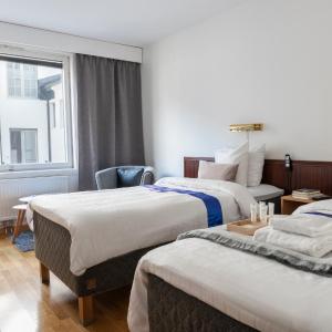 Large Twin Room